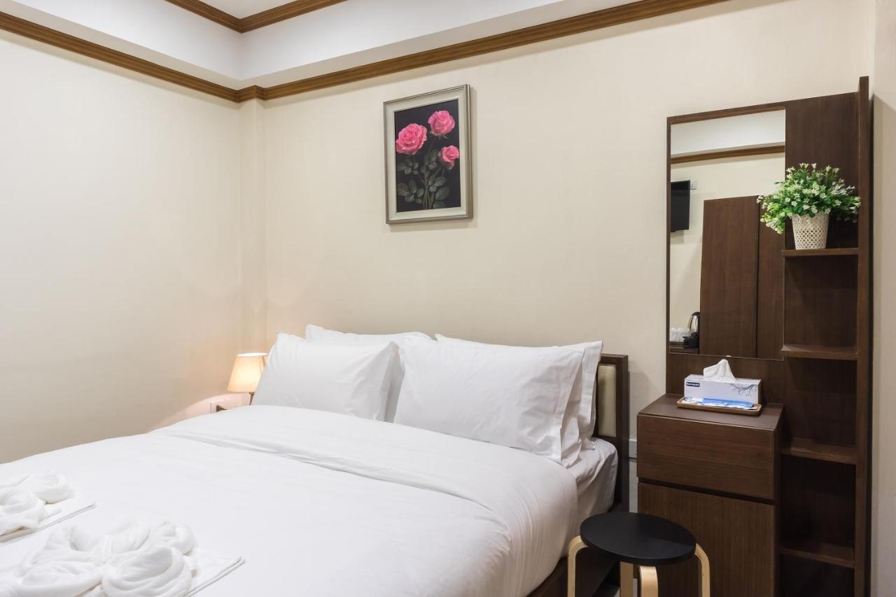Suthep Home & Hostel Бангкок Экстерьер фото