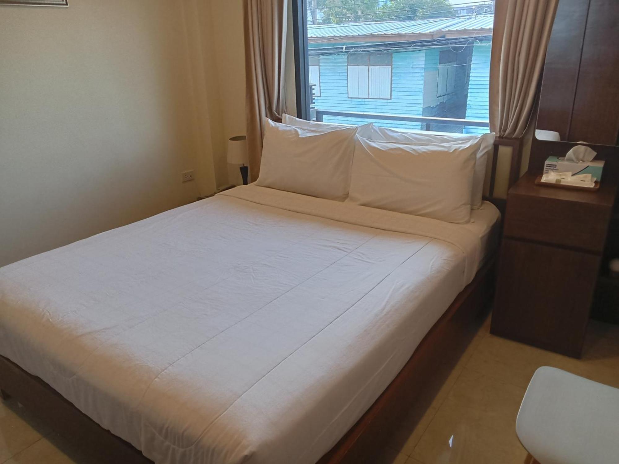 Suthep Home & Hostel Бангкок Экстерьер фото